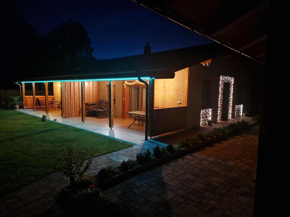 Villa Garden Bešeňová Esterno foto