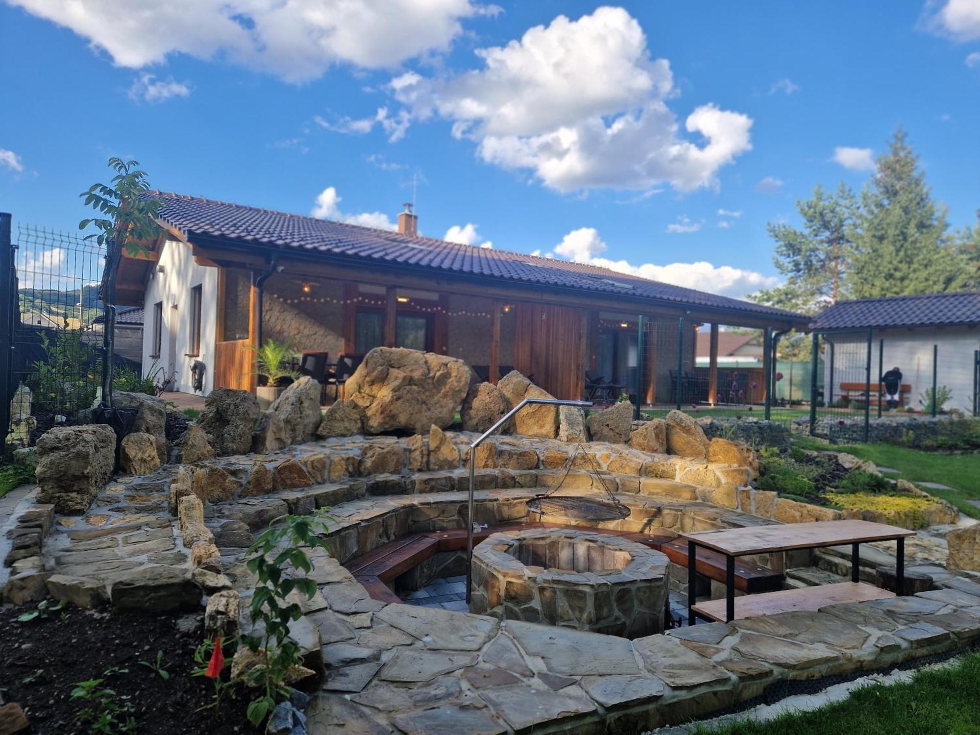 Villa Garden Bešeňová Esterno foto